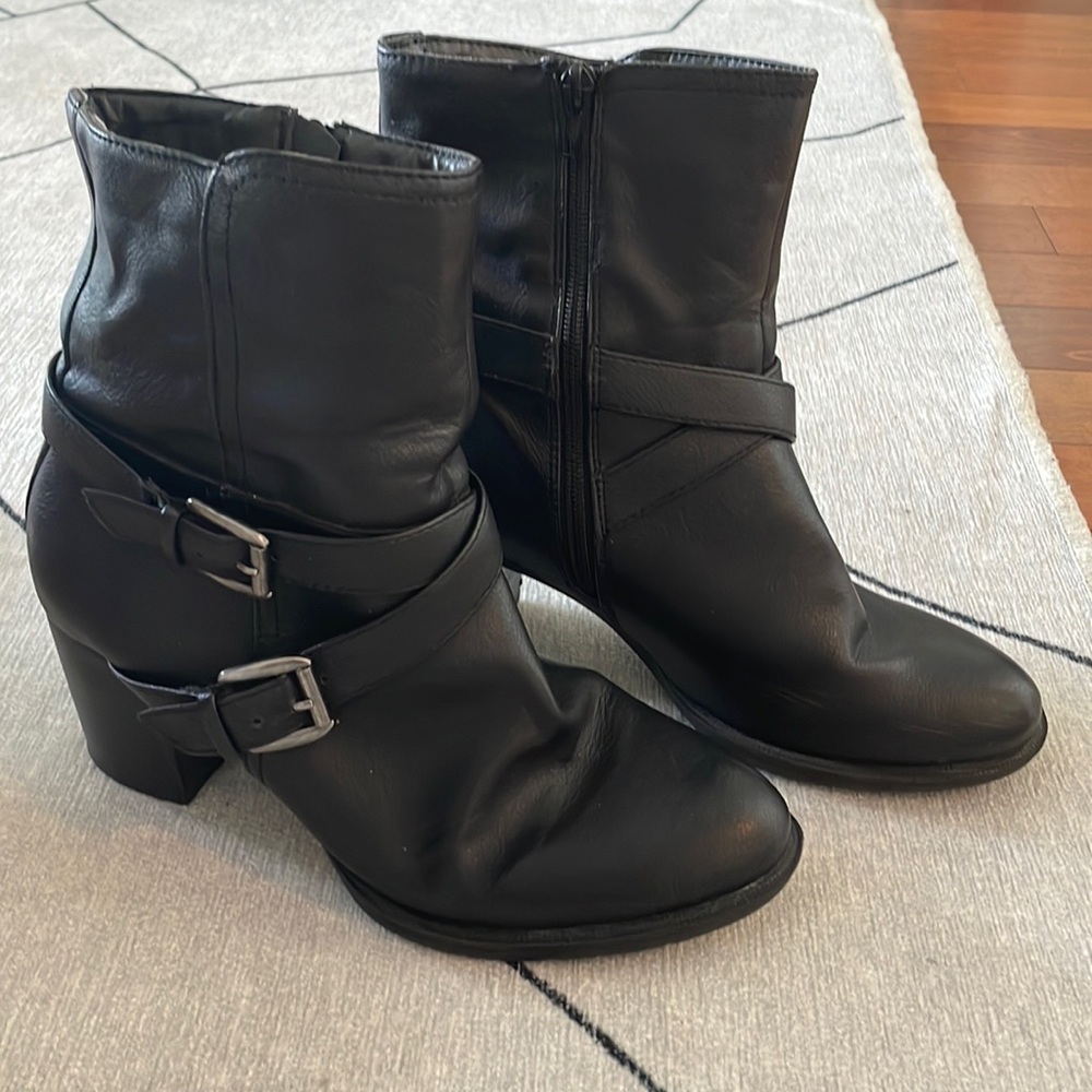 GH Bass & Co Black mid-calf faux leather bootie